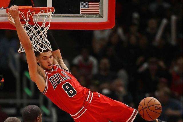  克拉克25+14爵士击退篮网